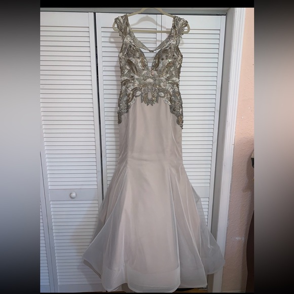 Hayley Paige Sasha Dress Gown Size 12 Formal Wedding Style 6463 - Picture 6 of 15